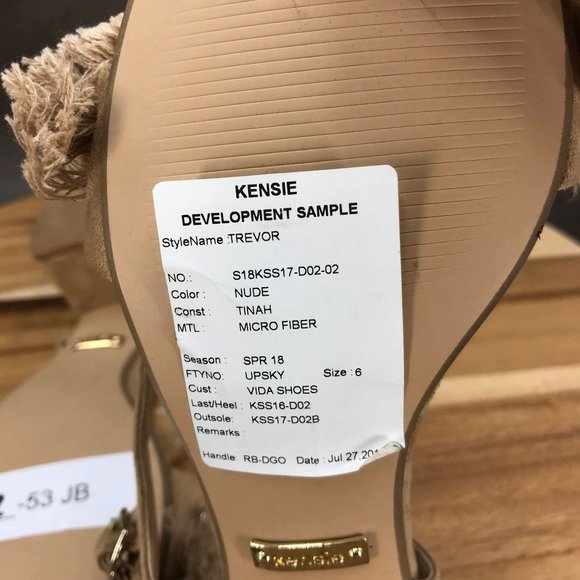 Kensie Nude Beige Embellished Strappy Fringe Adjustable Sandals Womens Size 6 - Picture 6 of 7